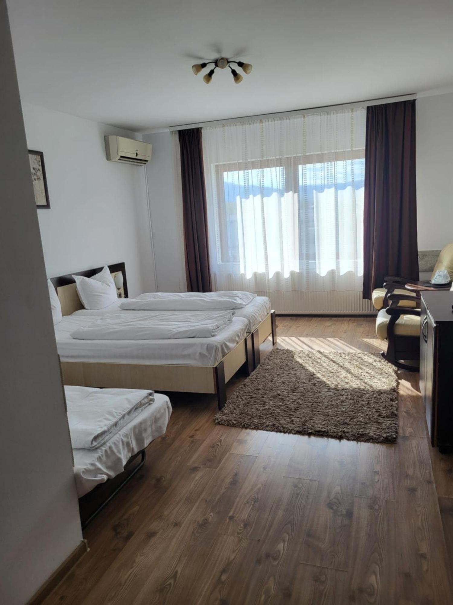 Pensiunea Denim Şelimbăr Rom bilde